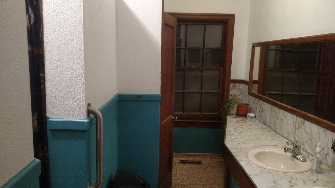 Grand Lodge Geyserville Quarto foto